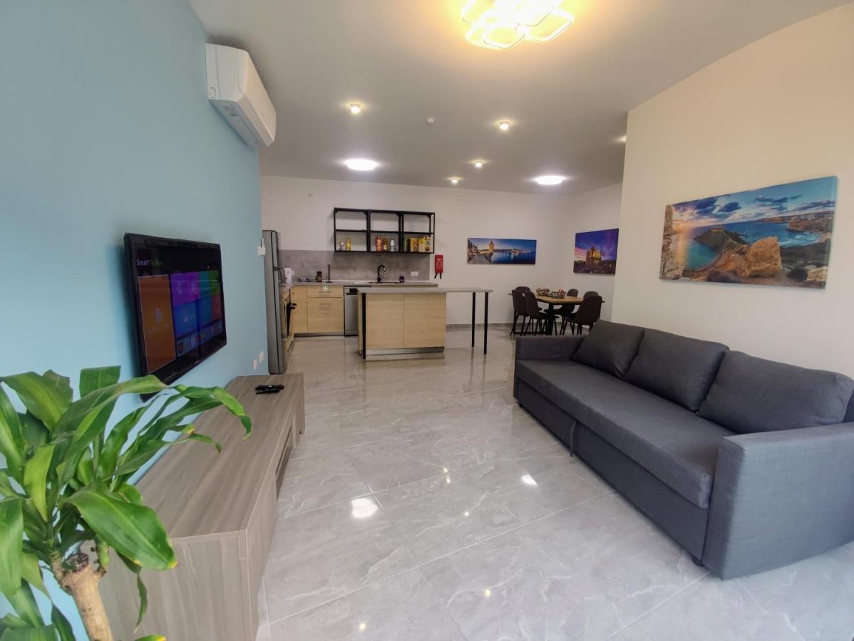 Deggies Apartments - Spacious, Modern Apartment! Нашшар Экстерьер фото